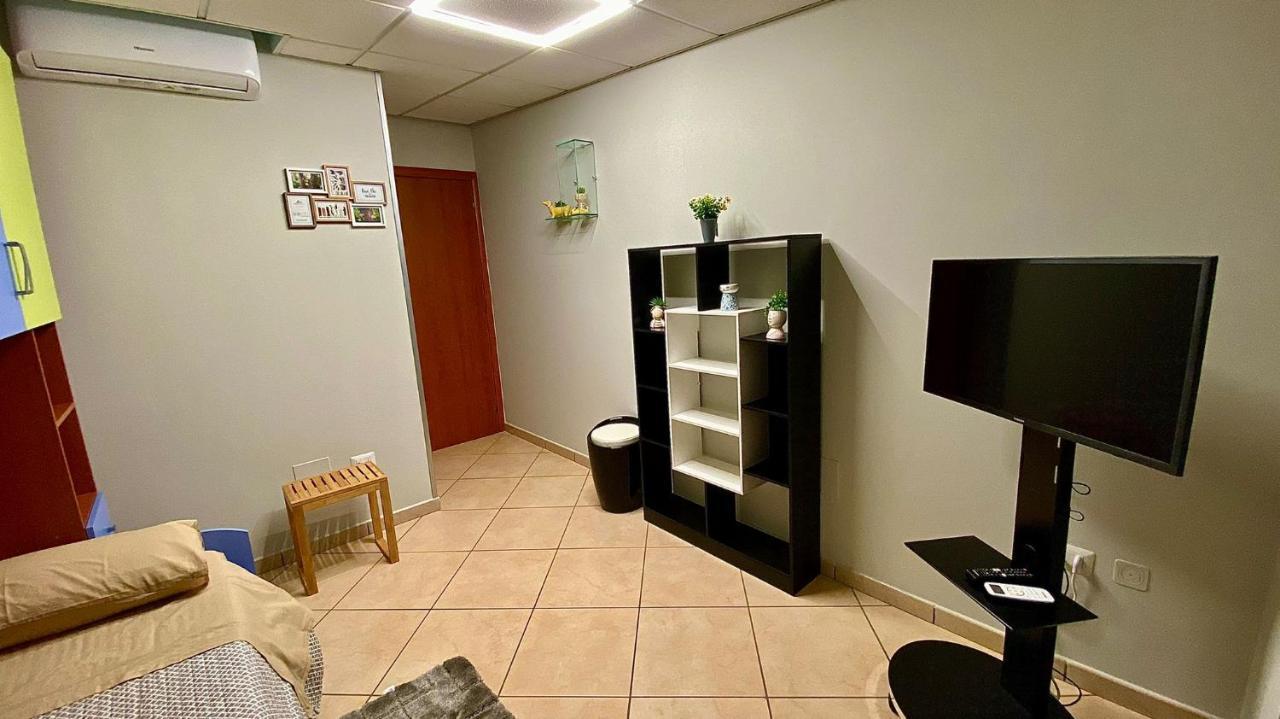 Appartamento Casa Crispino Mansarda N3 Per 3 Persone Frattaminore Exterior foto